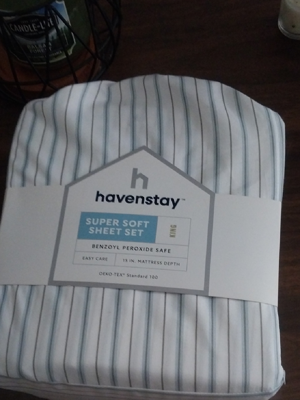 Havenstay Super Soft King Sheet Set - White with Gray Stripe